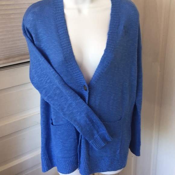 Abercrombie & Fitch sweater - Picture 2 of 7